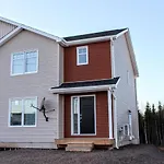 New 3 Bedroom House In A Quiet Neighbourhood By Globalstay