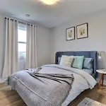 Beautiful Home In Moncton North!