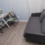 Avenir Centre Suite - Large Garden 4-Week Stay At 2-Week Price