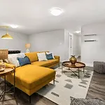 Dwelling Of Lights Residence