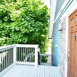 Chateau Queen By Bower Boutique Hotels