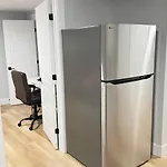 Live-More Cozy Newly Built One-Bedroom Apartment