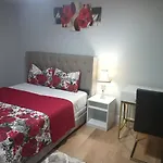 Live-More Cozy Newly Built One-Bedroom Apartment