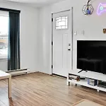 Entire Suite Near Yqm, Nbcc, Champlain Mall And Moncton Hospital