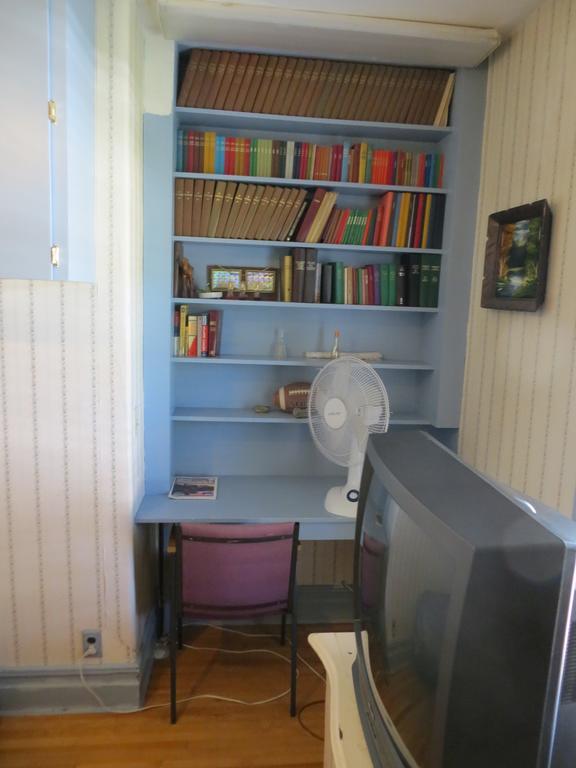 Leah Jane's Bed & Breakfast Bed & Breakfast