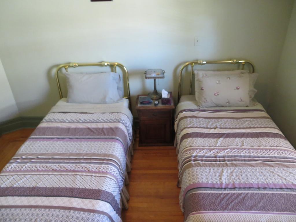 Leah Jane's Bed & Breakfast Bed & Breakfast