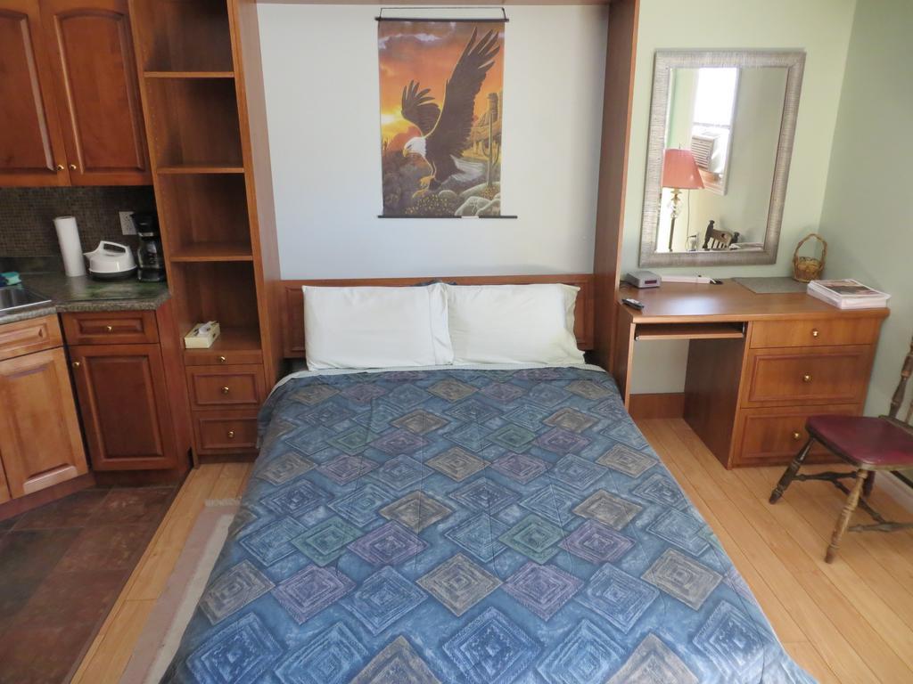 Leah Jane's Bed & Breakfast 2* Moncton