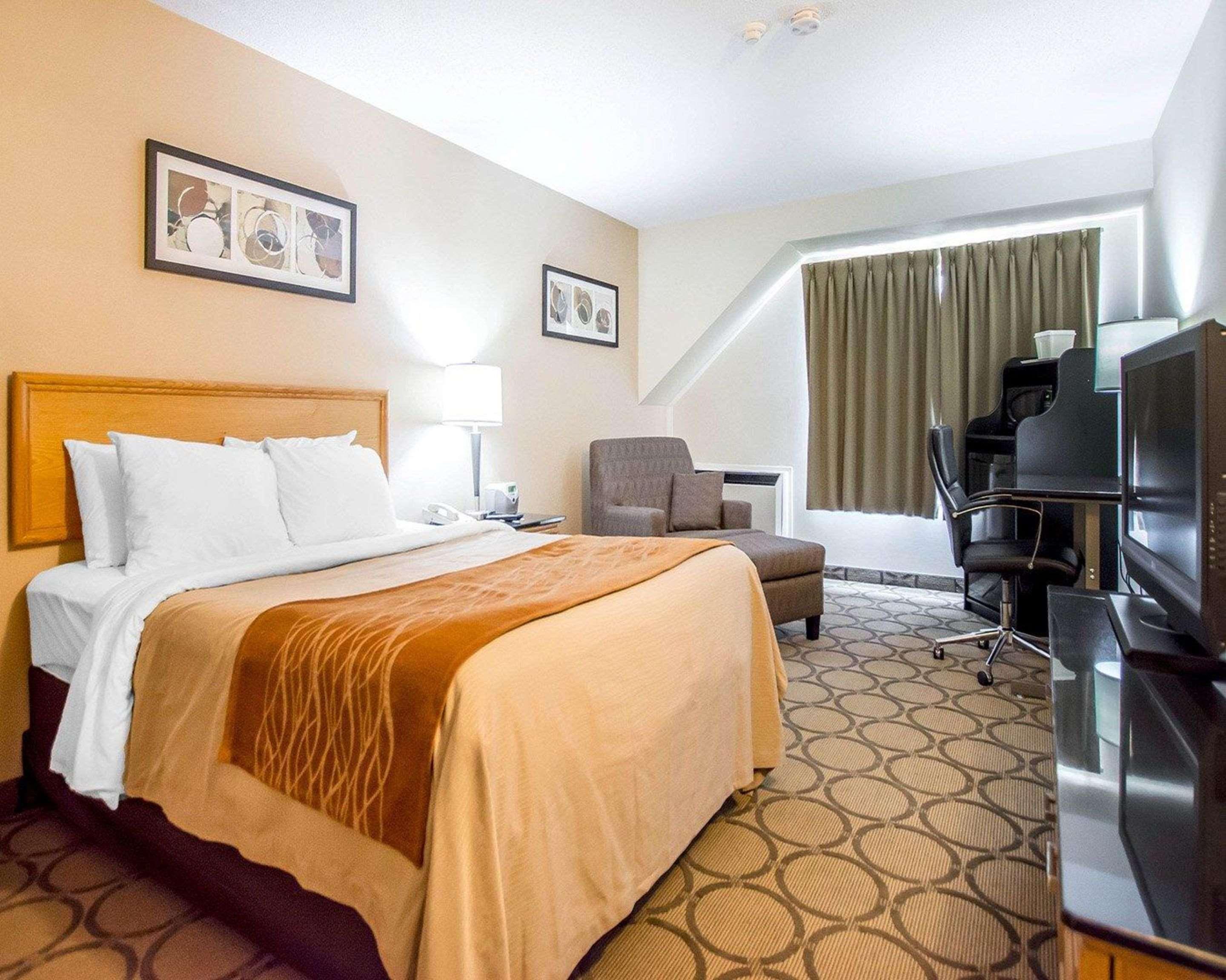 Comfort East Inn 3*