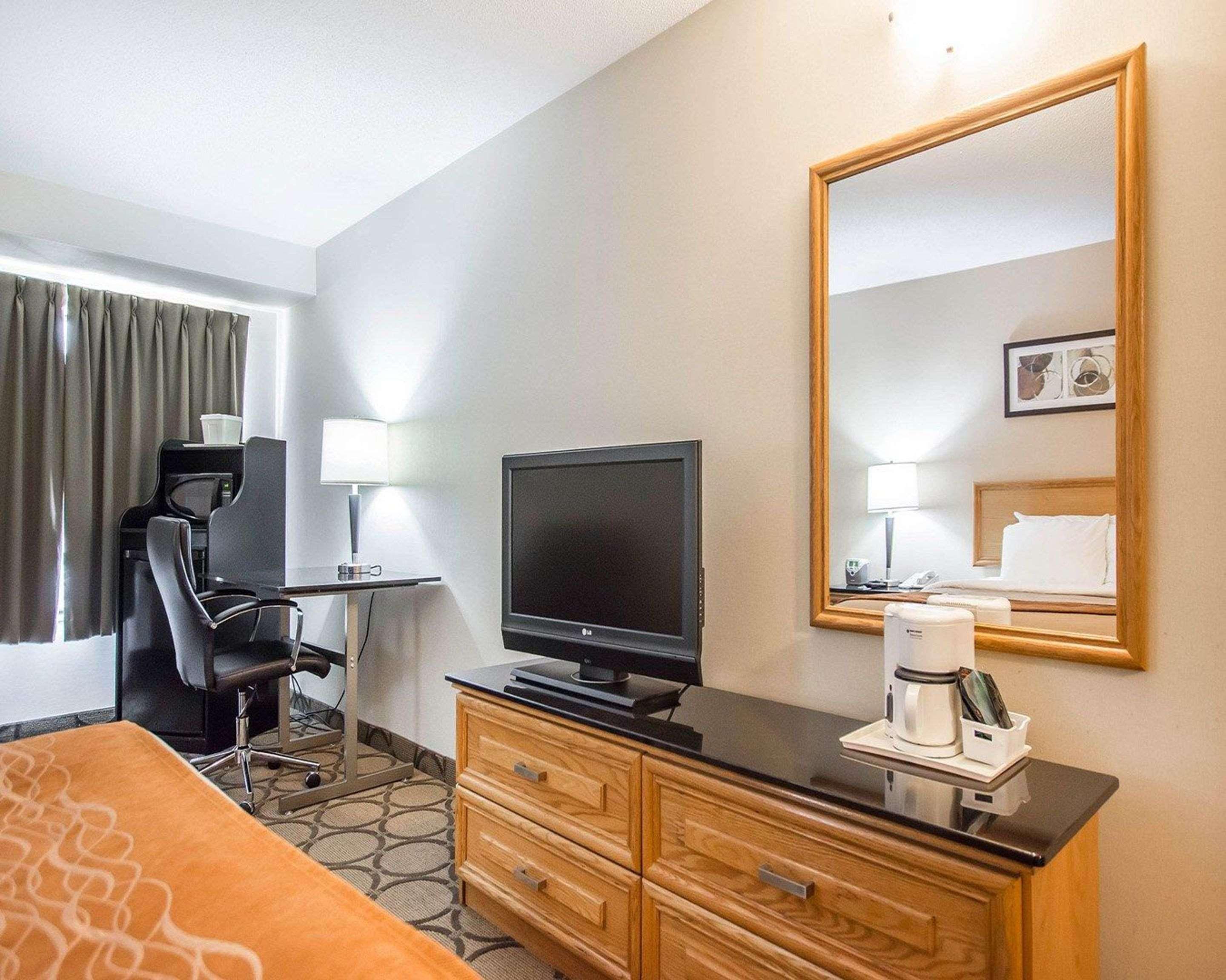 Comfort East Inn