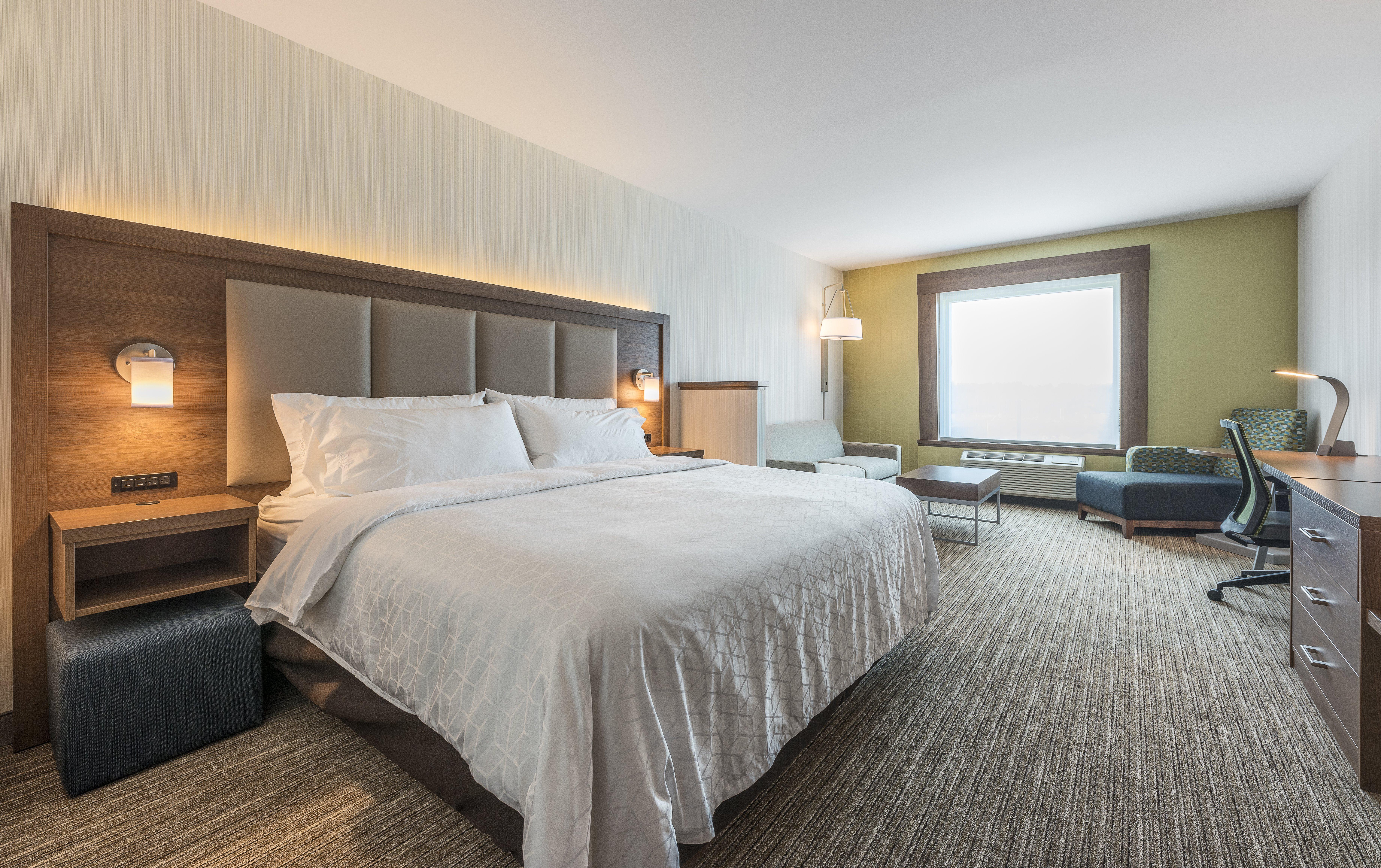 Express & By Ihg Hotel Moncton