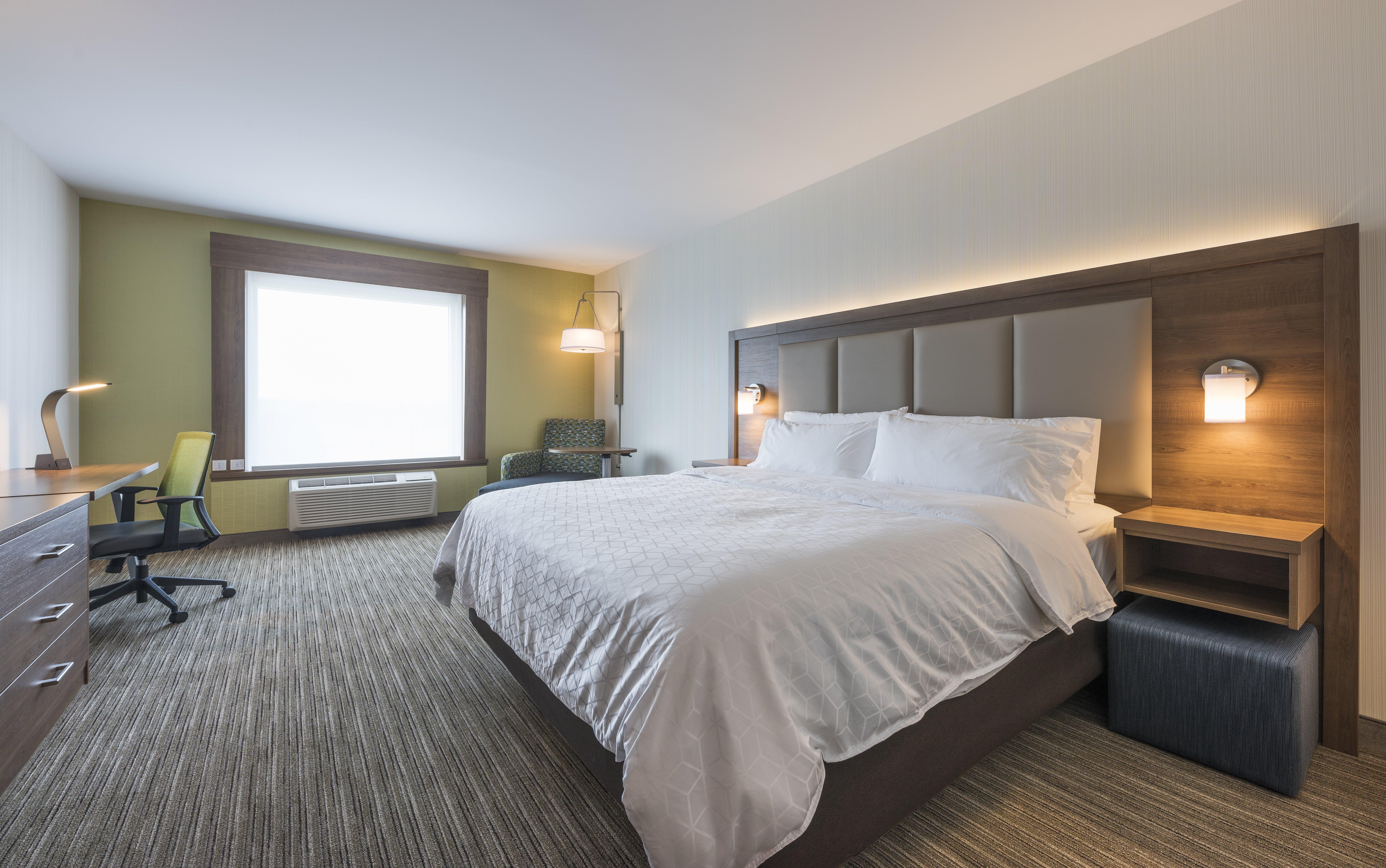 Hotel Express & By Ihg 3*
