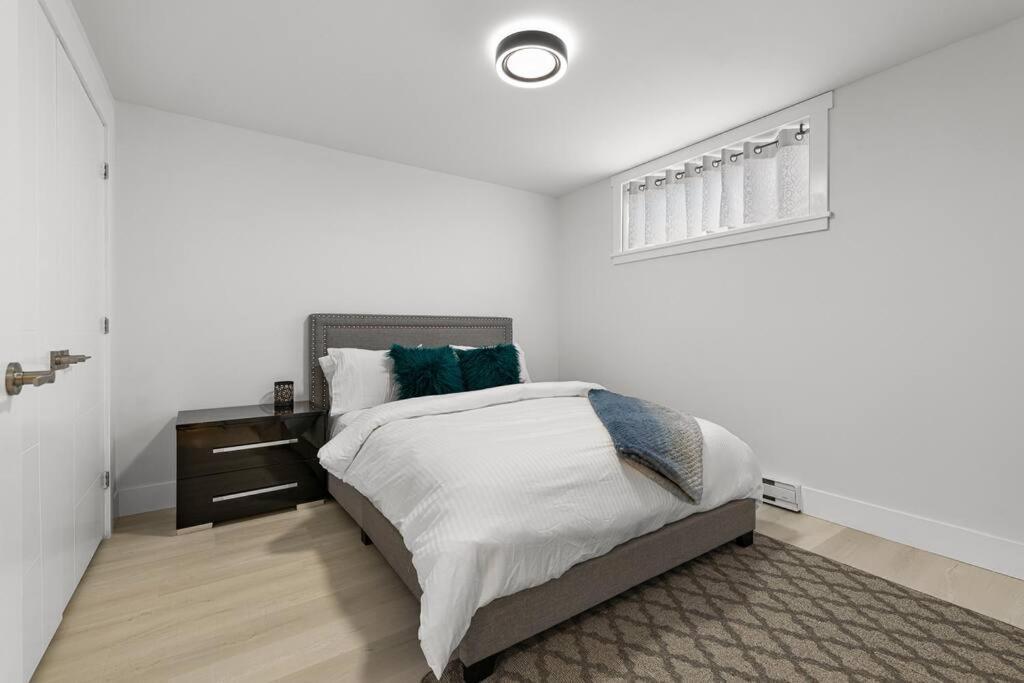 Apartment Beautiful 1 Bedroom - Private Entrance