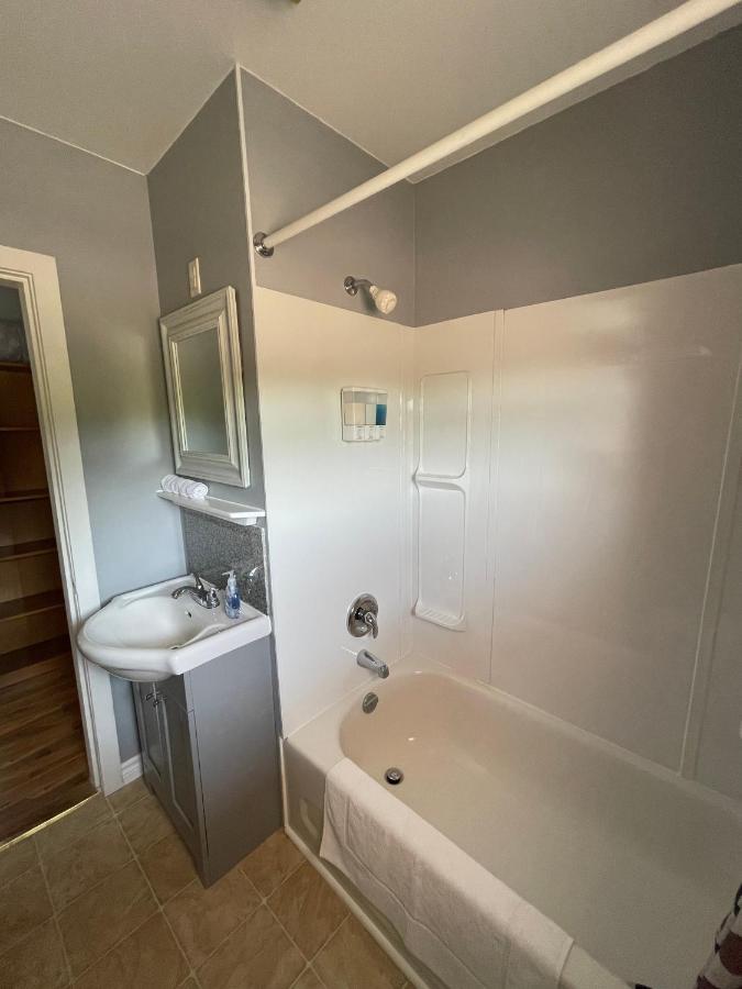 Restwell Motel Moncton