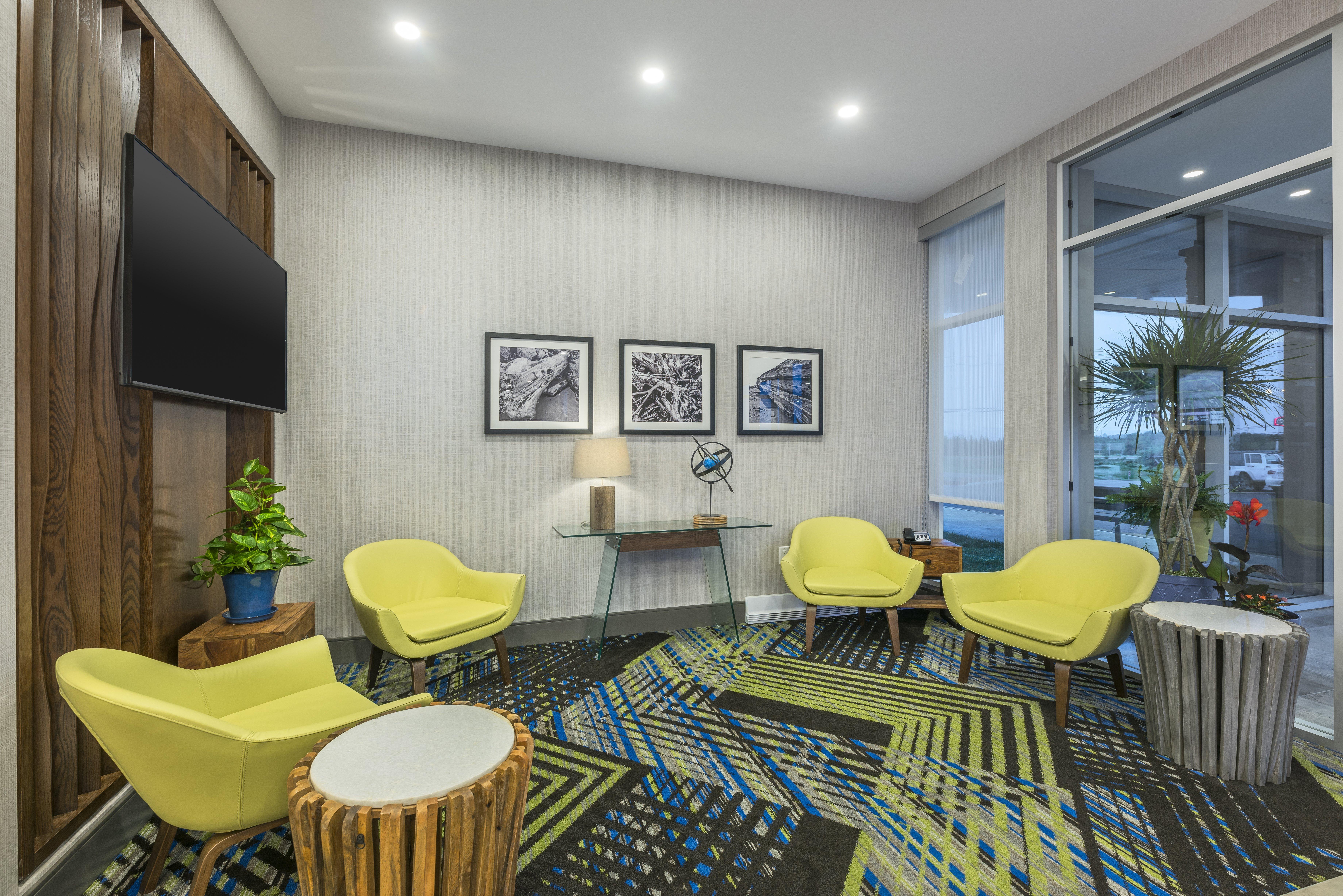 Hotel Express & By Ihg 3*