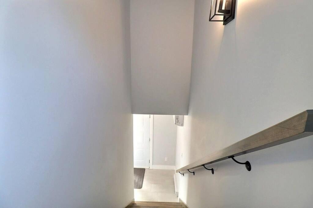 Beautiful In North! Apartment *