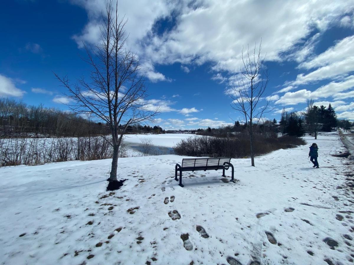 Private Lakeview House- Westmount Homestay Moncton