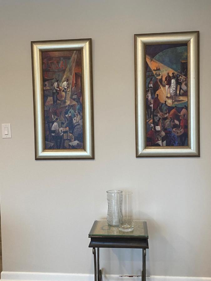 Private Lakeview House- Westmount Homestay