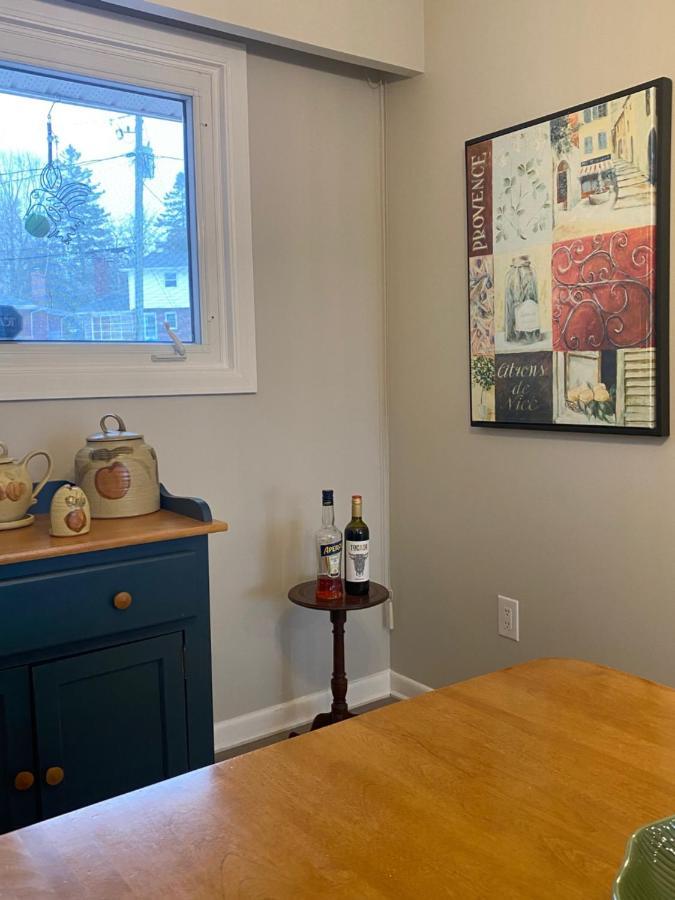 Homestay Private Lakeview House- Westmount Moncton