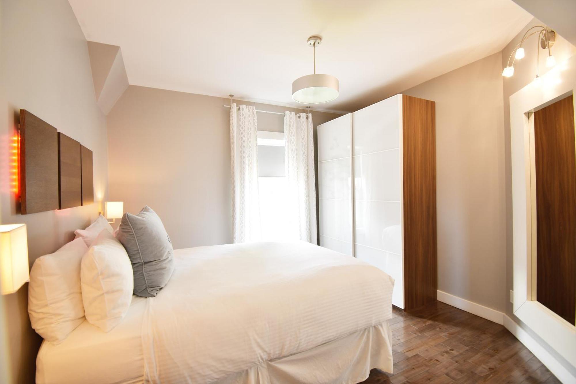 Apartment Chateau Queen By Bower Boutique