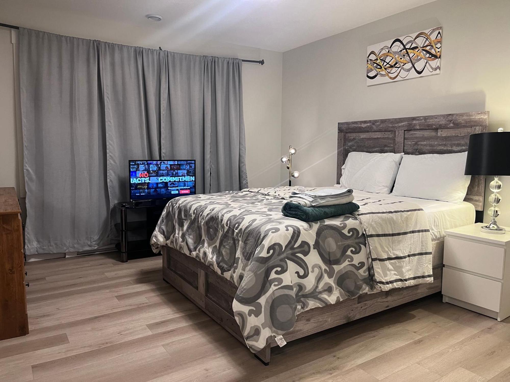 Apartment Modern Vac Home, Private Hot Tub, Close To Airport Moncton