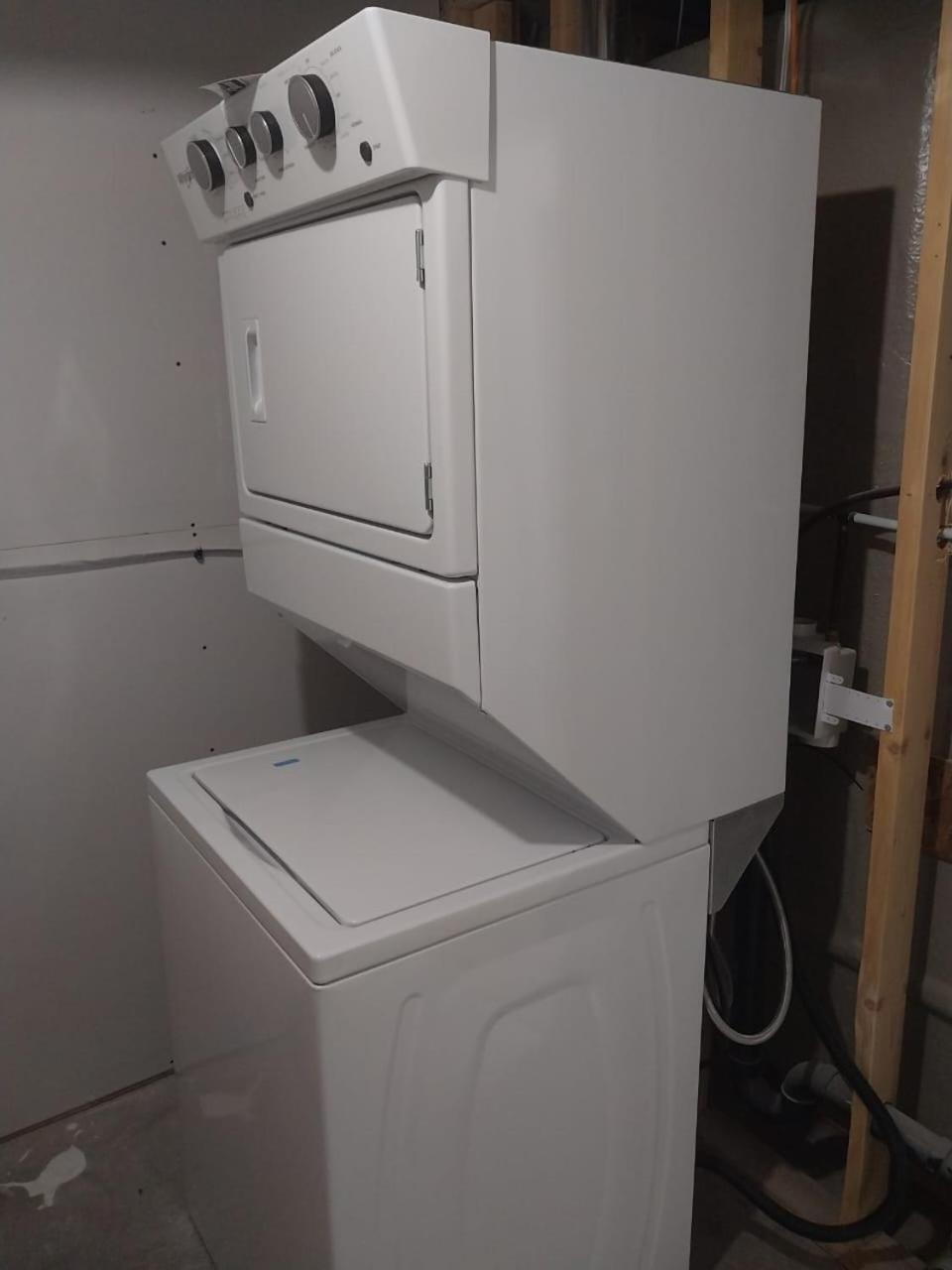 Cozy Bedroom In North * Moncton