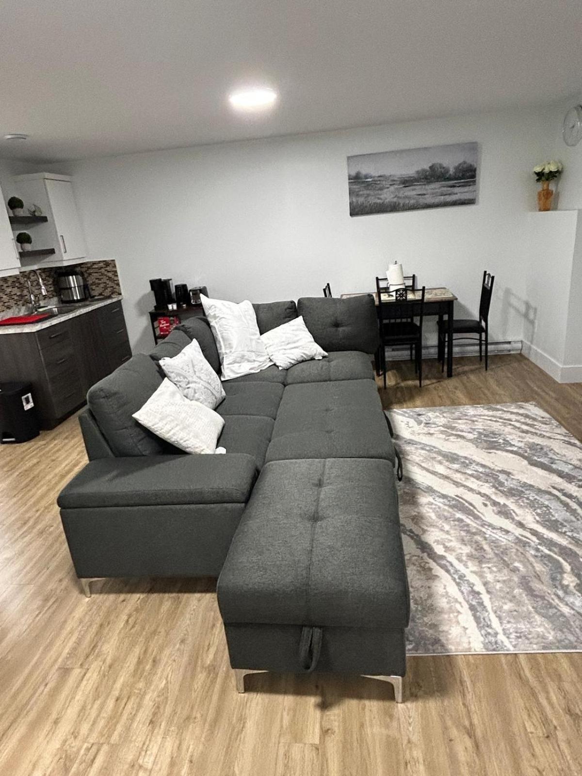 Apartment Cozy Bedroom In North *