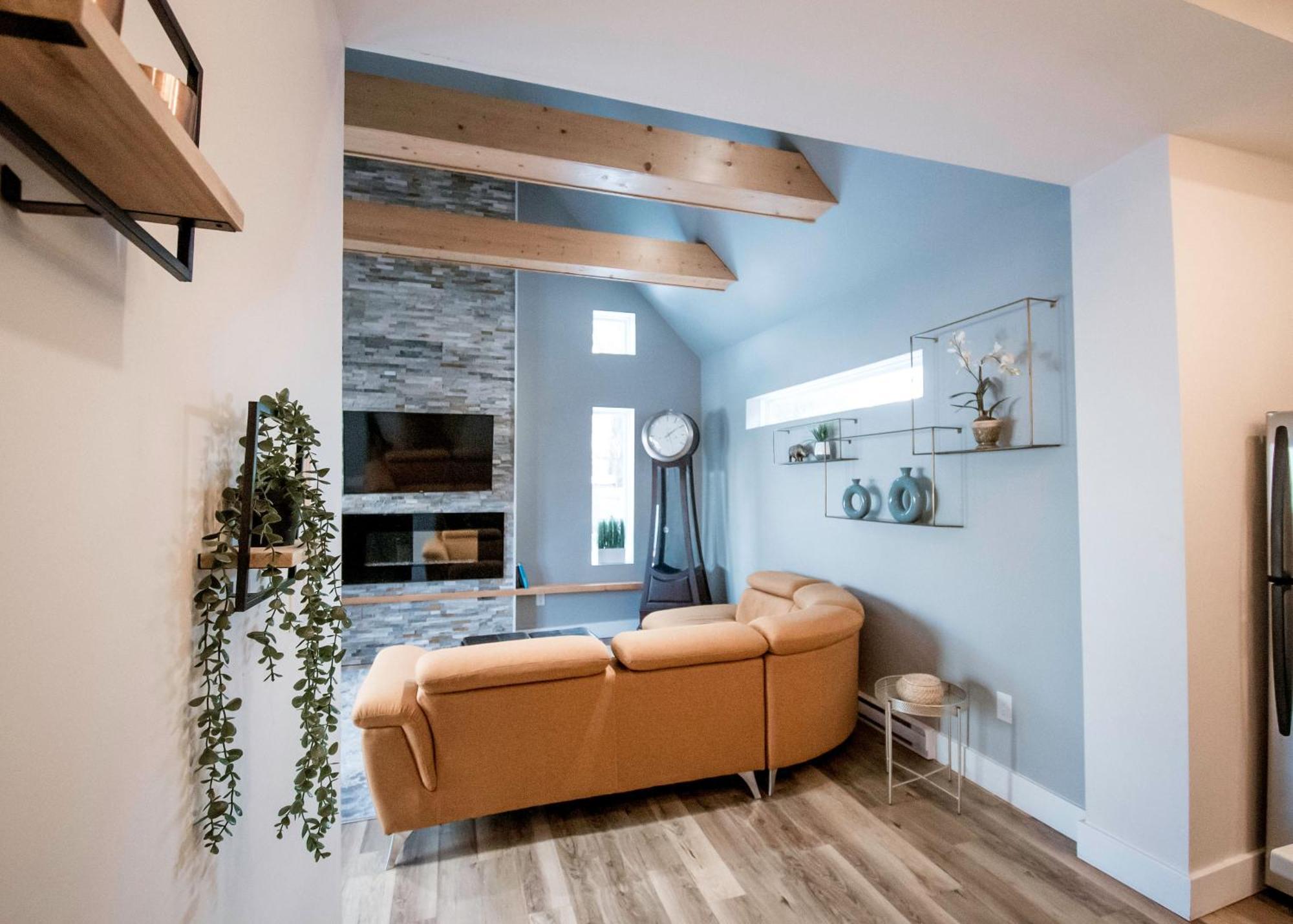 Apartment Cozy One Bedroom Apartment- Downtown *