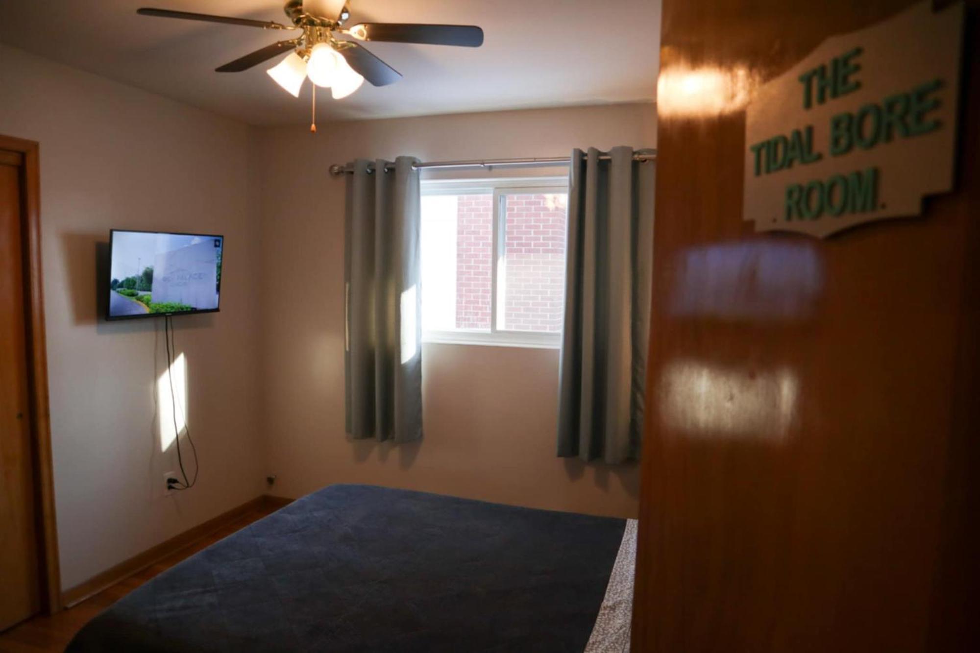 The Tidal Bore Hostel Moncton