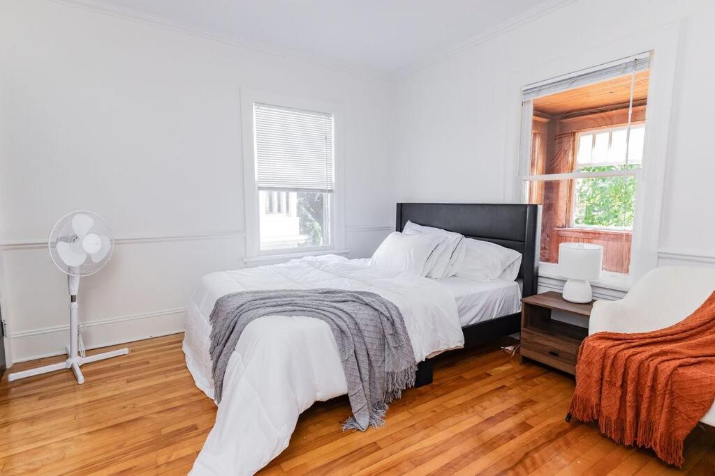 Modern 5 Bedroom Downtown Heritage Moncton