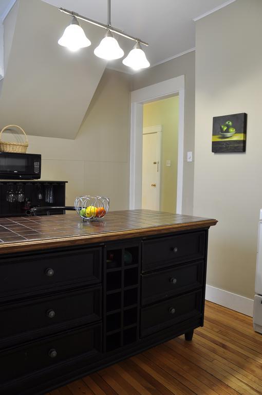 Apartment Moncton Suites - Downtown 81 Maple *