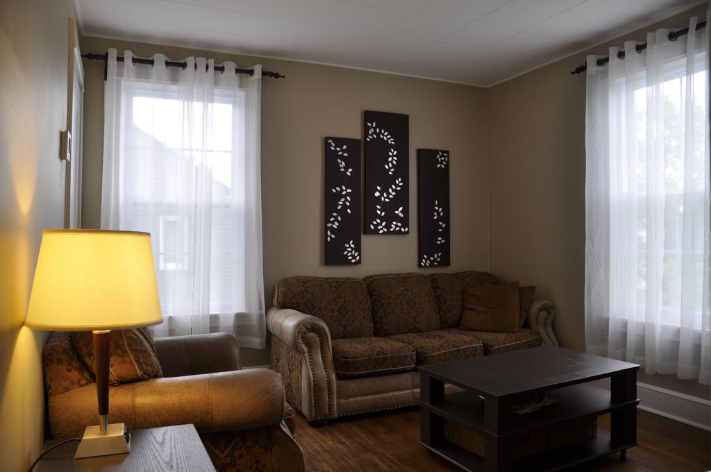 Moncton Suites - Downtown 81 Maple Moncton