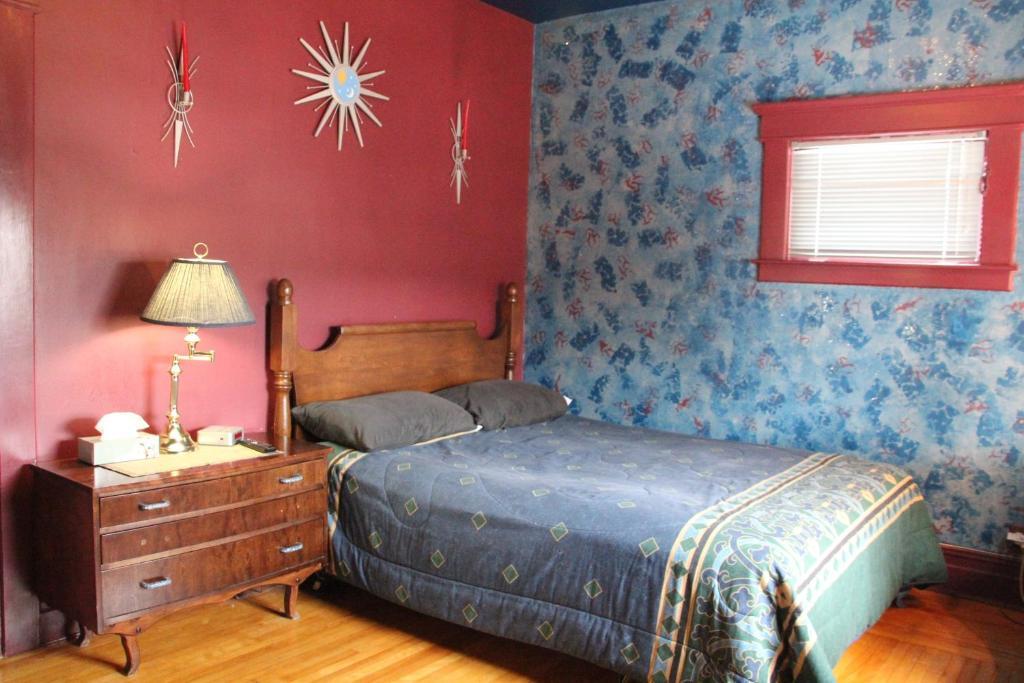 Leah Jane's Bed & Breakfast Moncton
