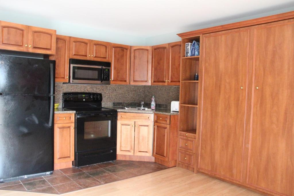 Leah Jane's Bed & Breakfast Bed & Breakfast