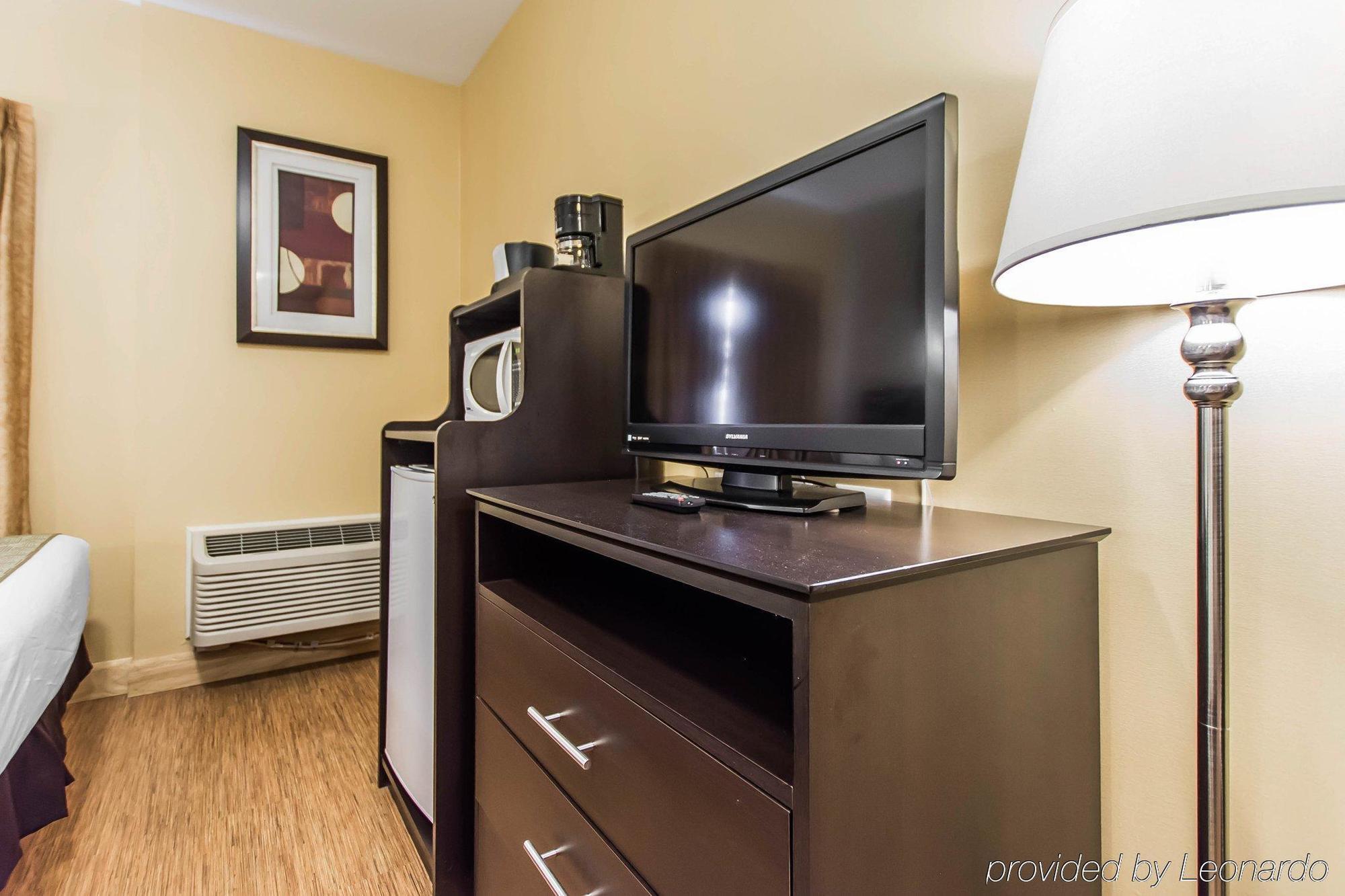 Quality 2* Moncton