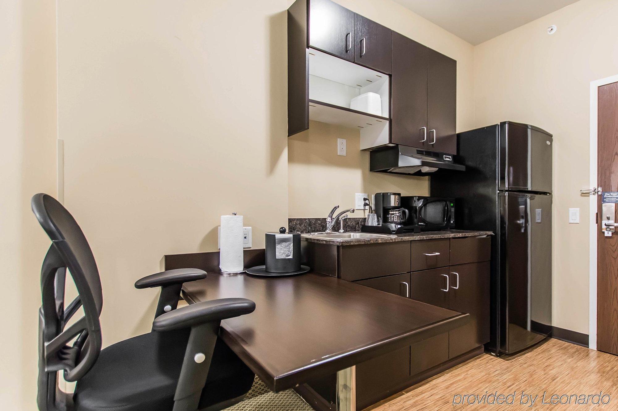 Quality Inn 2*