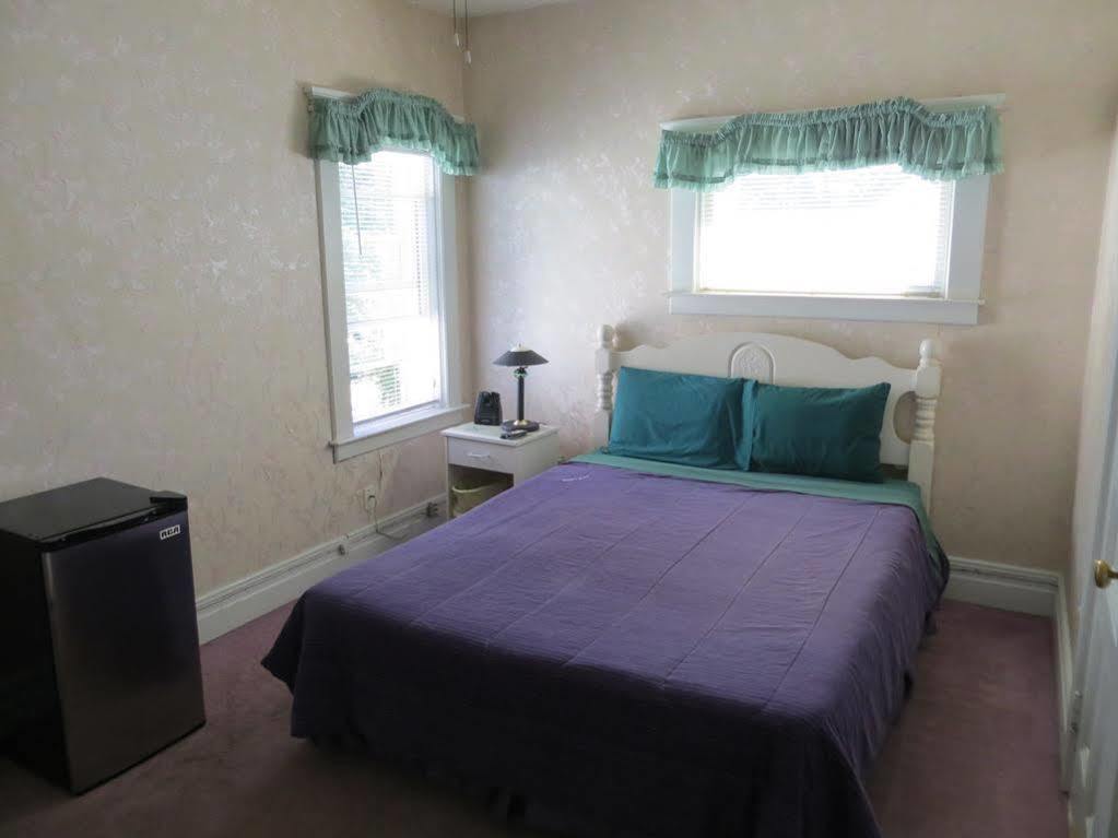 Leah Jane's Bed & Breakfast Moncton