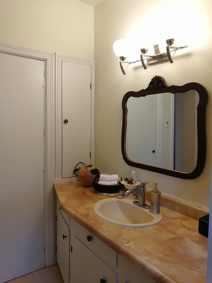 Bed & Breakfast Downtown Bed & Breakfast Moncton