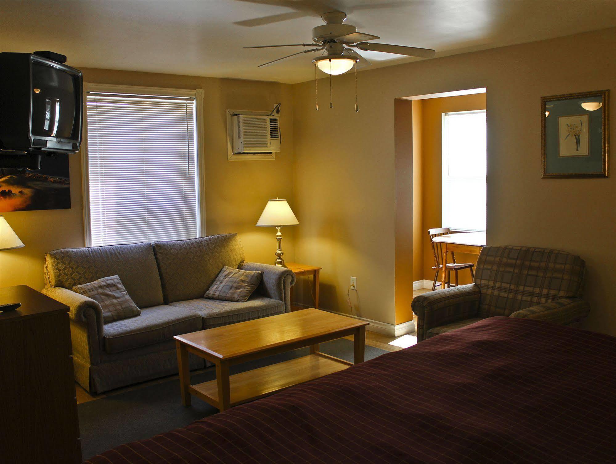 Motel Midtown & 2*