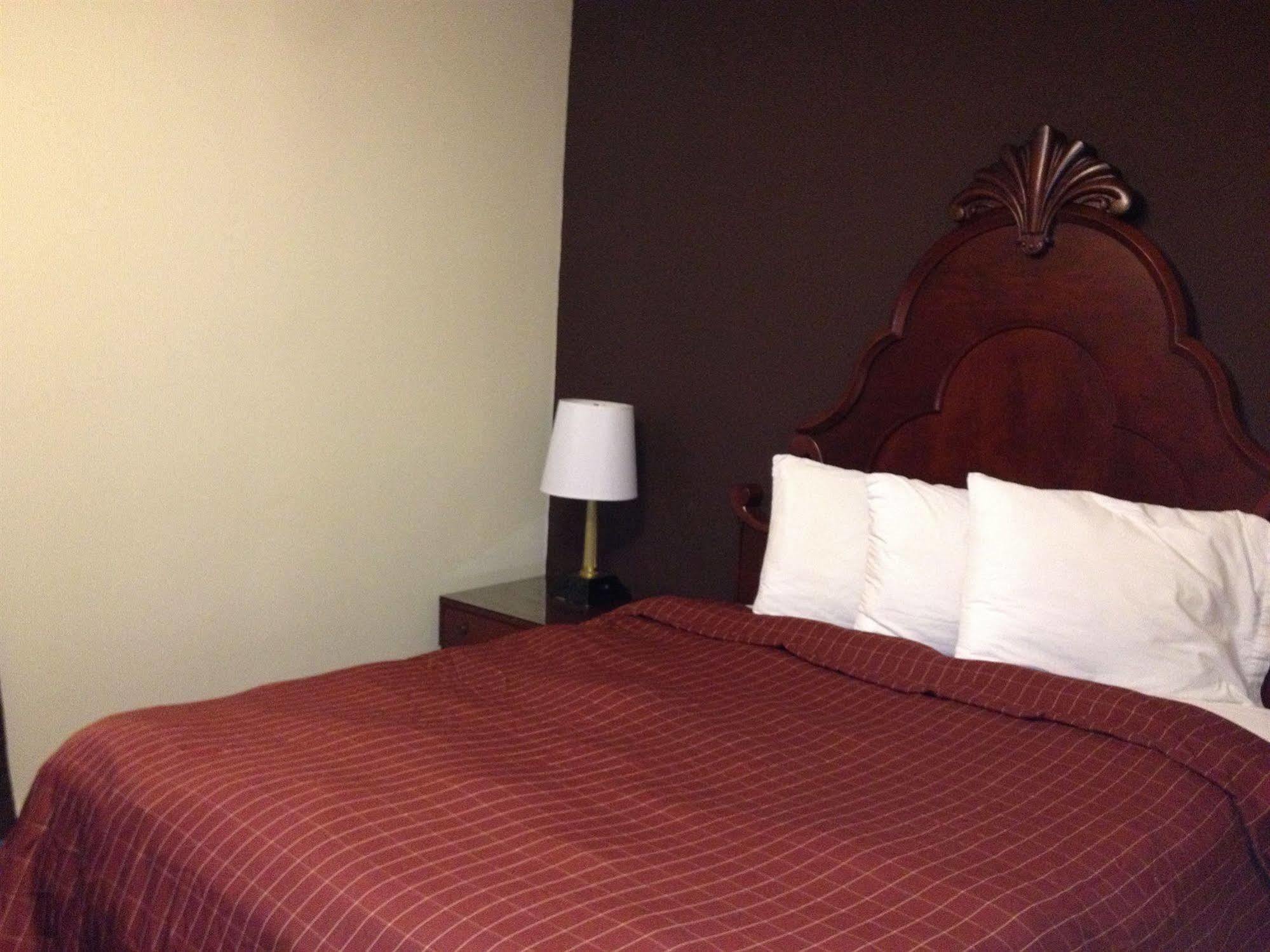 Midtown & Motel 2*