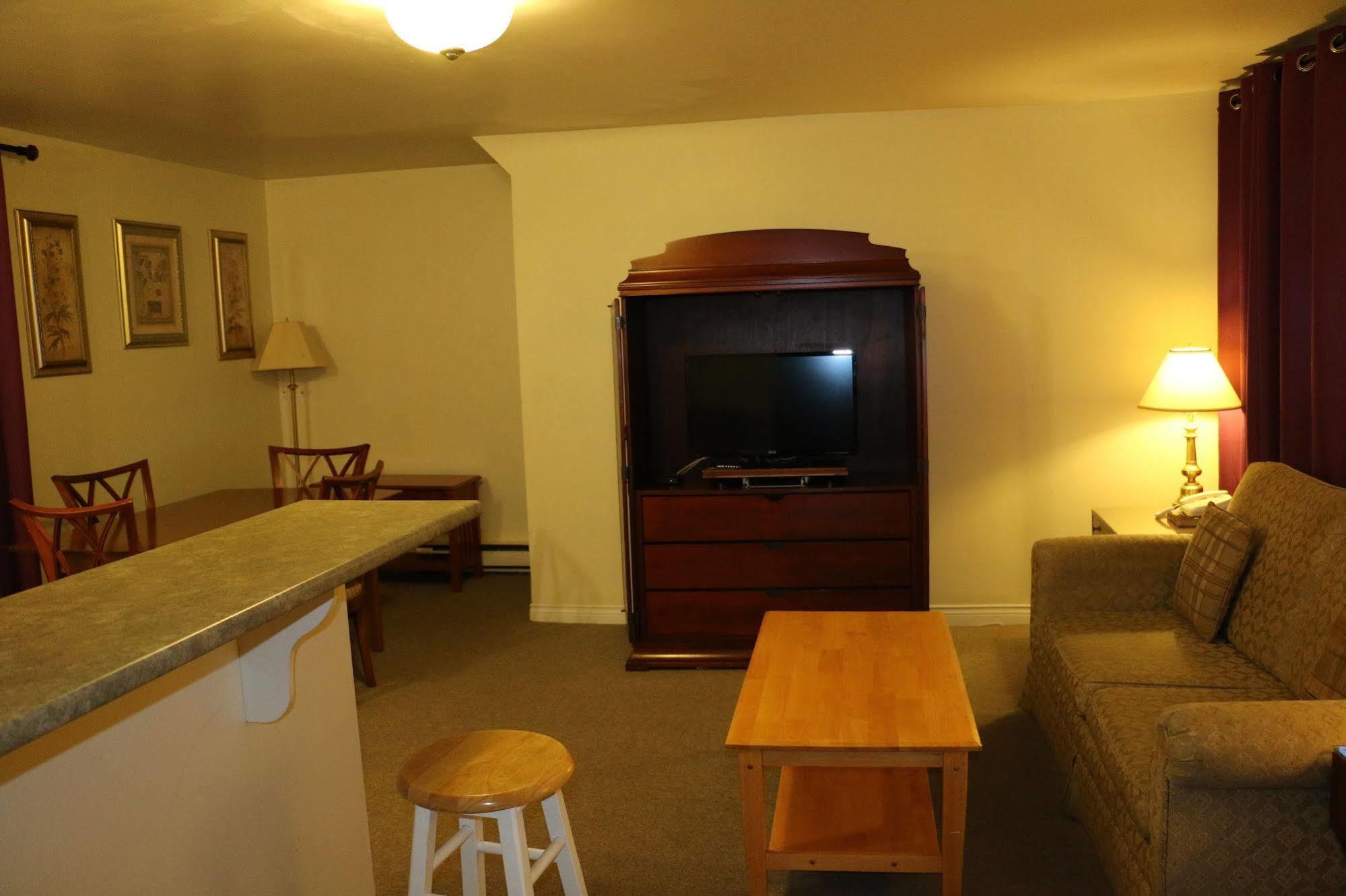 Midtown & Motel 2*