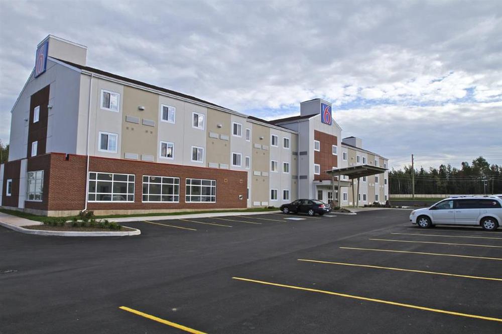 Quality 2* Moncton