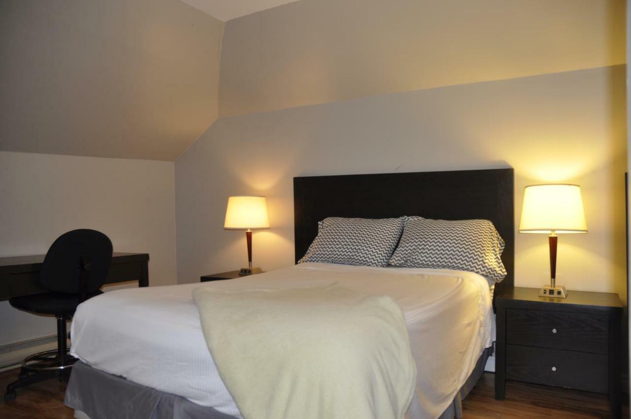 - Across Georges Dumont Apartment