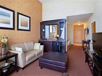 Express & Dieppe Airport By Ihg 2* Moncton