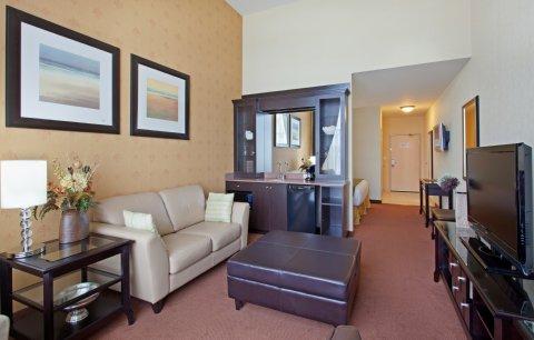 Express & Dieppe Airport By Ihg