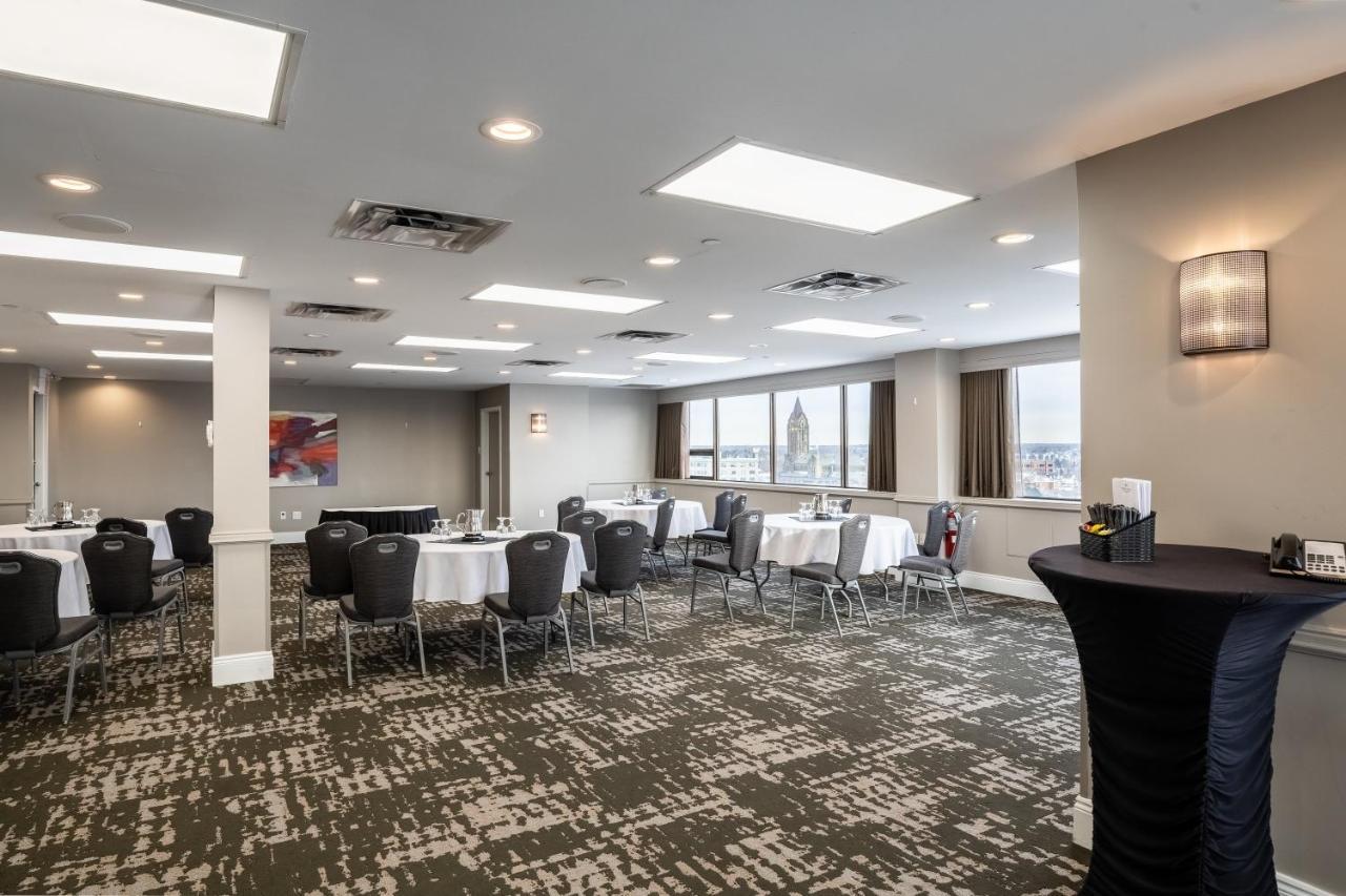 Hotel Crowne Plaza Downtown By Ihg 4*