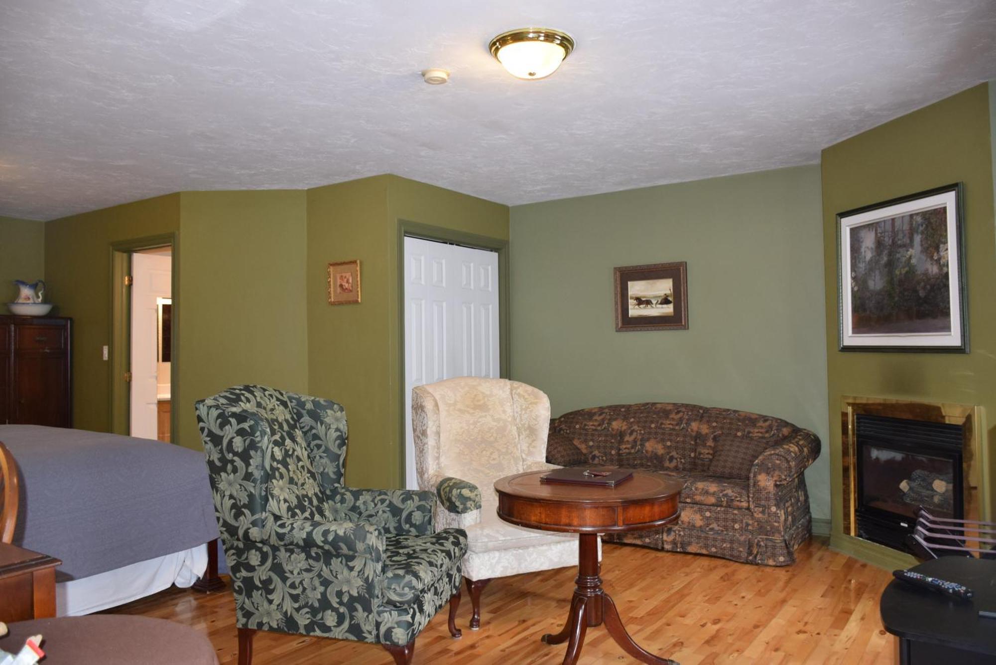 Hotel Wild Rose Moncton