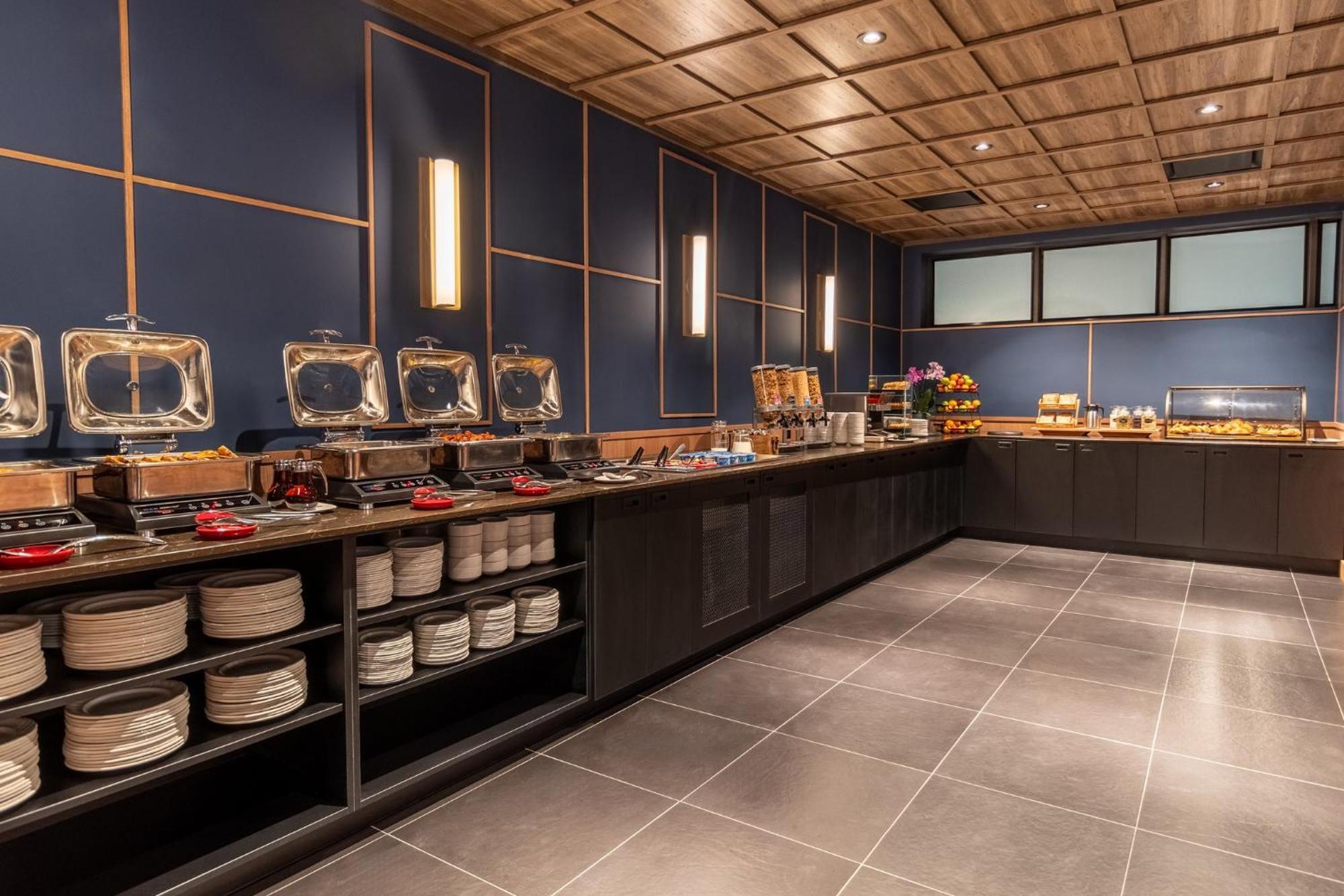 Crowne Plaza Downtown By Ihg 4*