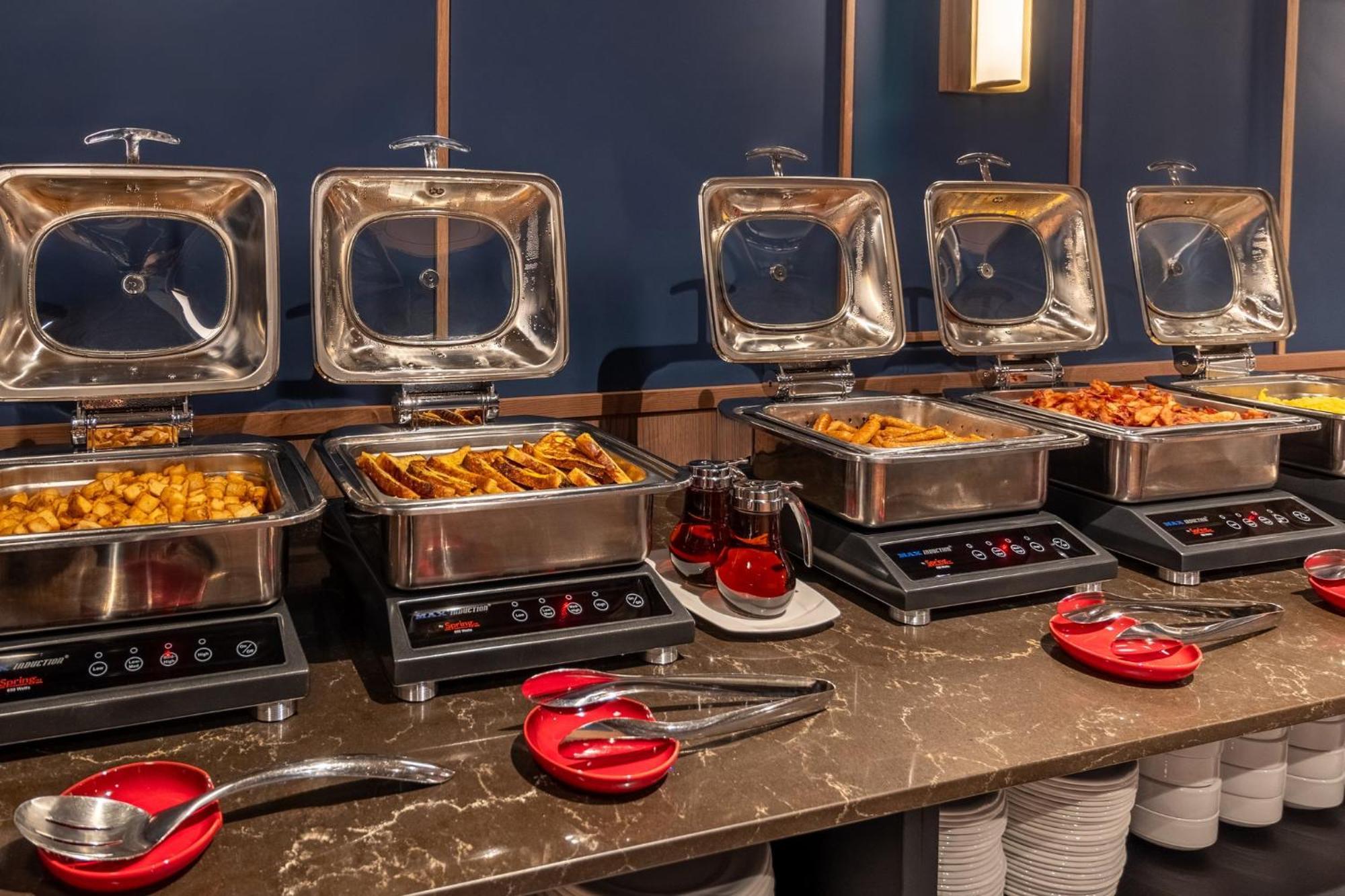 Hotel Crowne Plaza Downtown By Ihg 4*