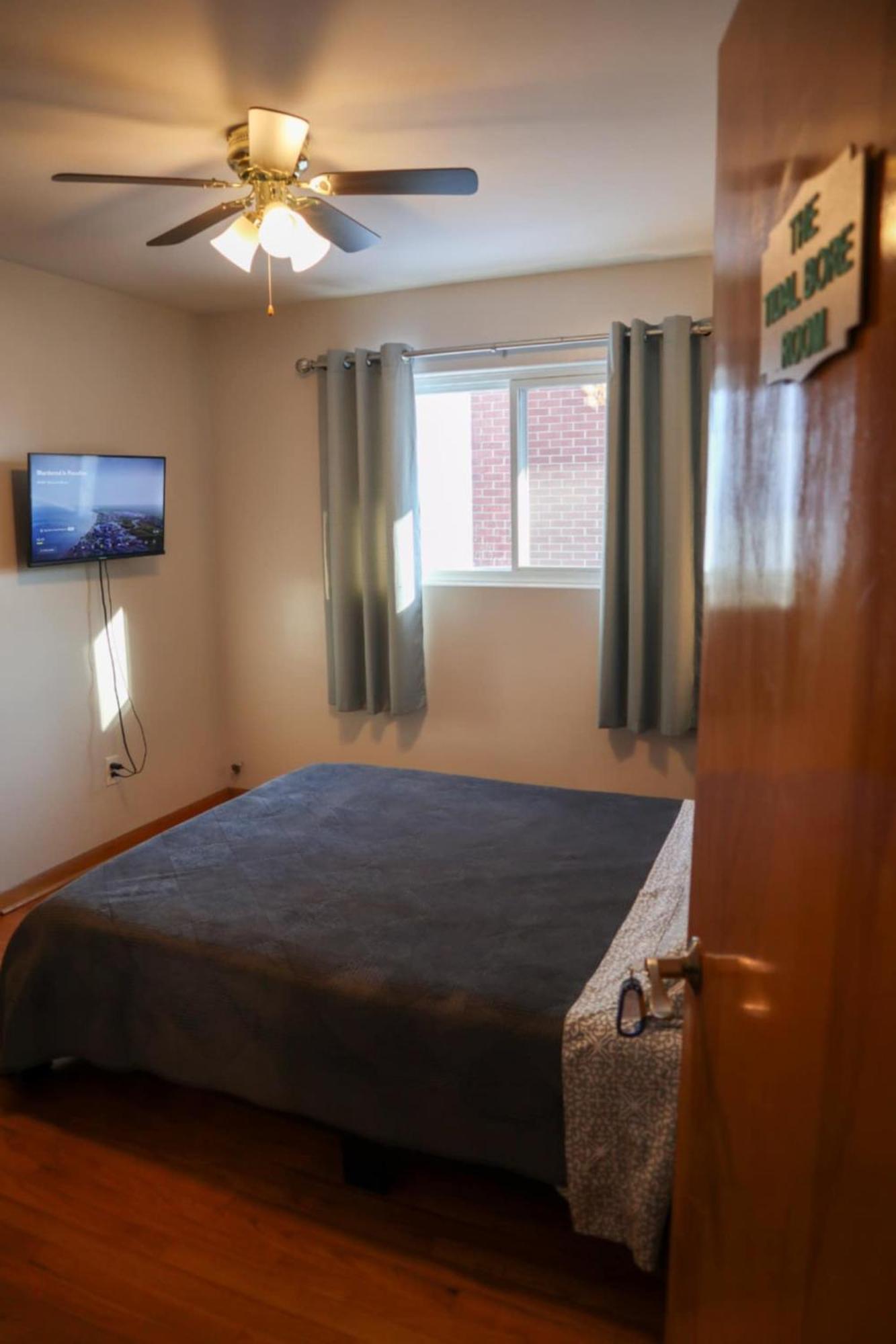 Lynn'S Place *