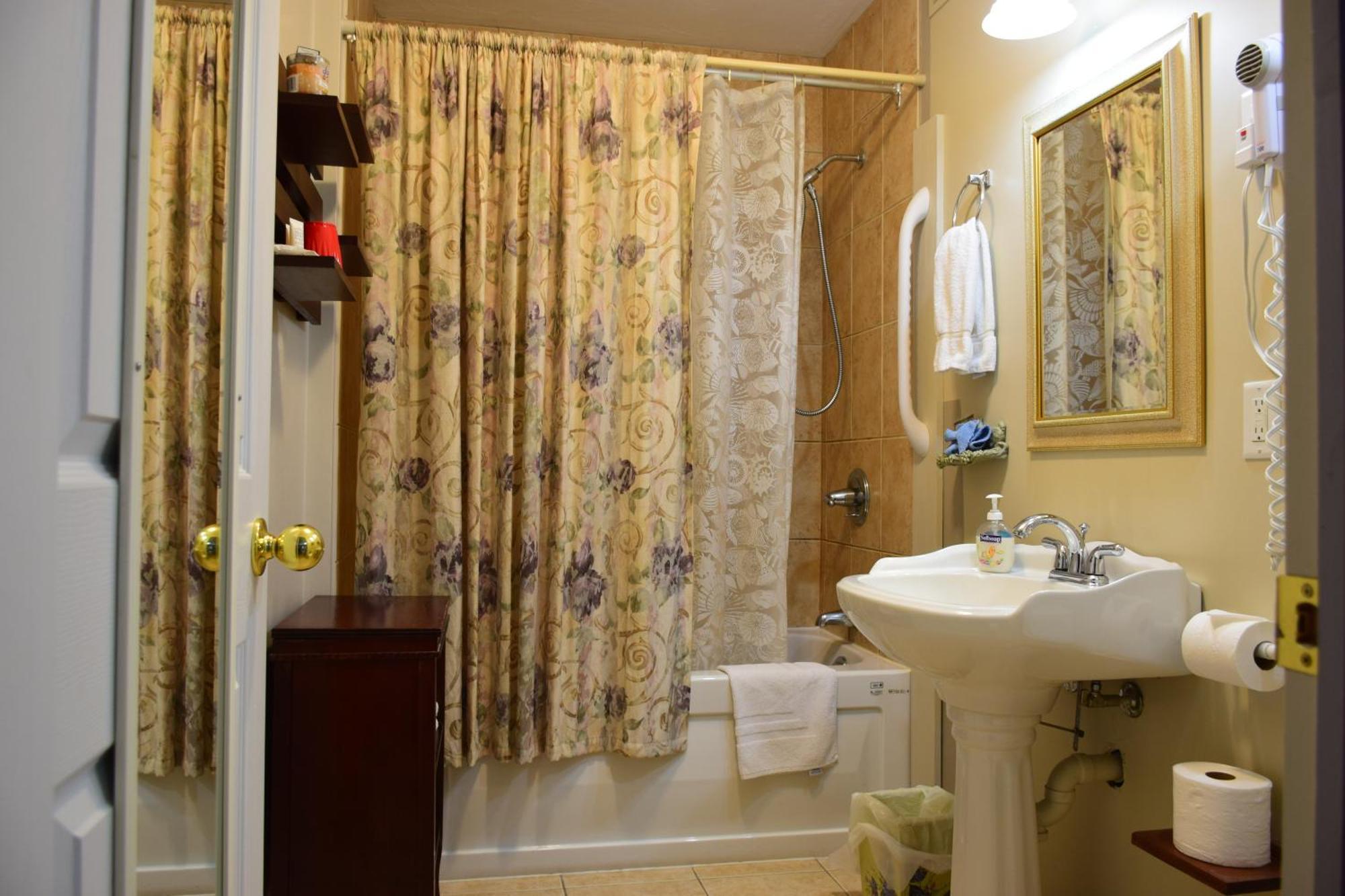 Hotel Wild Rose Moncton